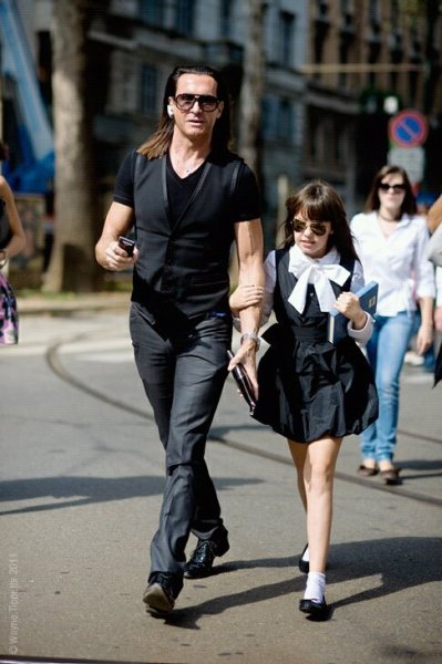 403729_232602943483157_1423872734_n